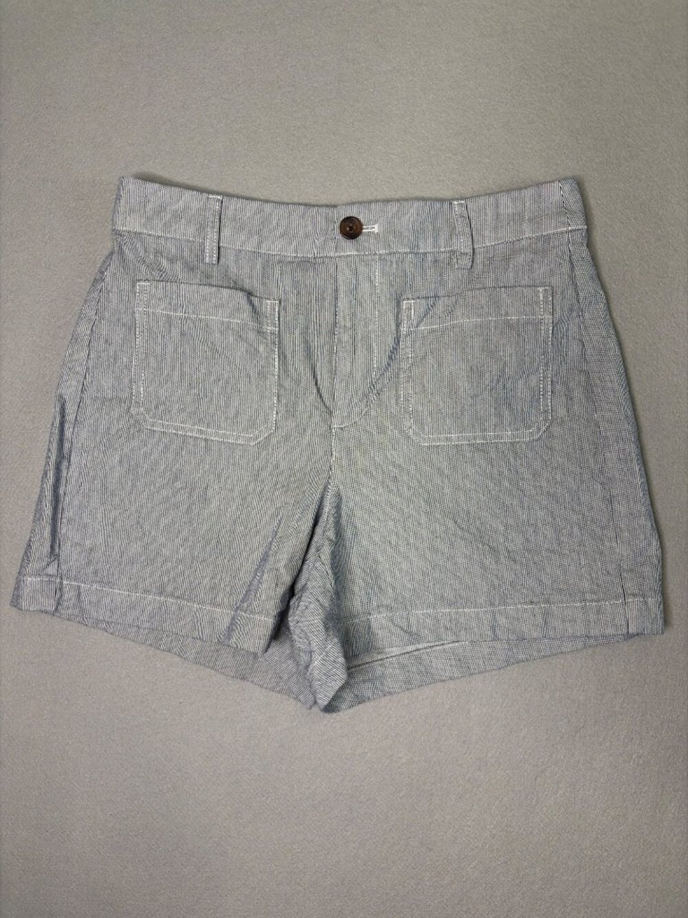 J. Crew Lizzie Patch-Pocket Shorts Size 26 4" Inseam High-Rise
